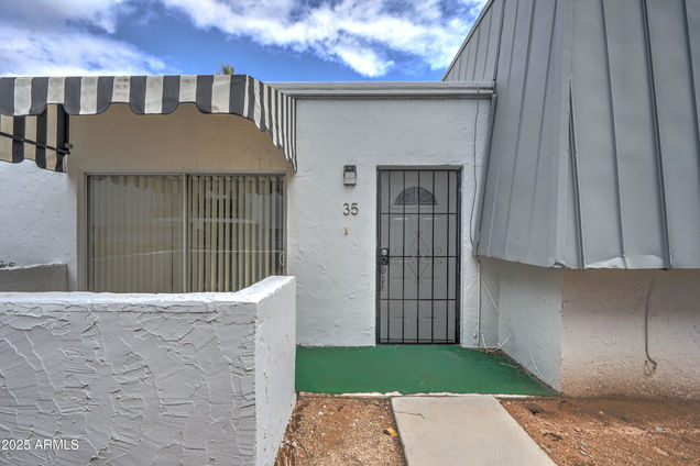 3416 N 44th Street Phoenix, AZ Apartment Active - Photo 1 of 21. Opens carousel modal