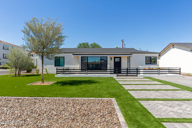 344 W Montecito Avenue Phoenix, AZ House Active - Photo 1 of 18. Opens carousel modal