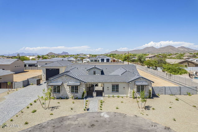 2099 N 77th Place