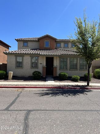 7165 S 48th Glen Laveen, AZ House Active - Photo 1 of 18. Opens carousel modal