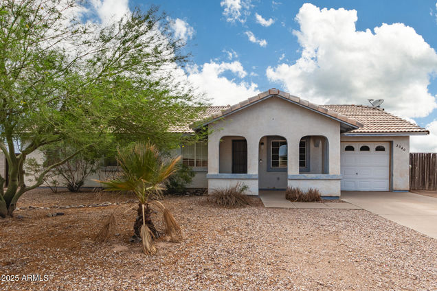 3940 N Zapotec Avenue Eloy, AZ House Active - Photo 1 of 29. Opens carousel modal
