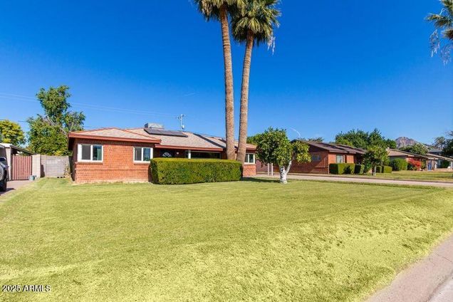 826 E Lamar Road Phoenix, AZ House Active - Photo 1 of 2. Opens carousel modal