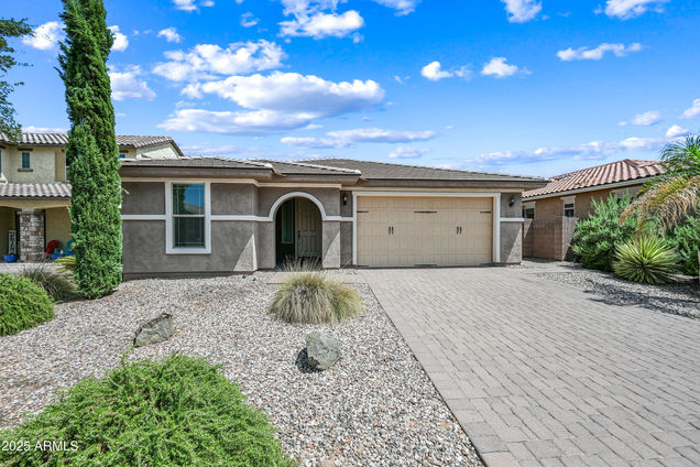 2414 E Hazeltine Way Gilbert, AZ House Active - Photo 1 of 27. Opens carousel modal