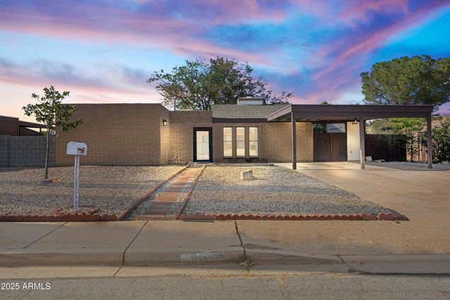 1155 Meadows Drive