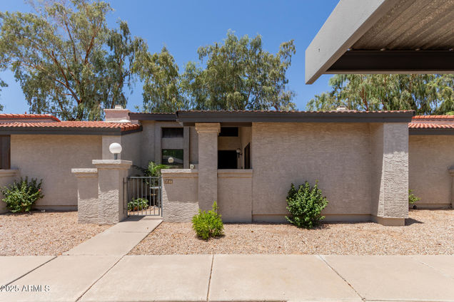 1718 S Longmore