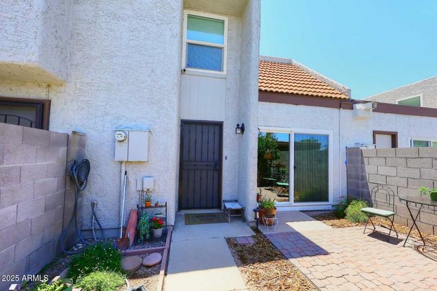 6810 S Snyder Lane Tempe, AZ Townhouse Active - Photo 1 of 26. Opens carousel modal
