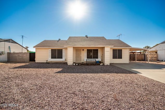 7137 W Mercer Lane