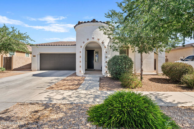 22542 E Camina Plata Queen Creek, AZ House Active - Photo 1 of 33. Opens carousel modal