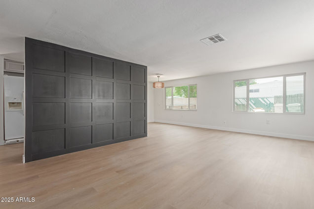 6930 W Nancy Road