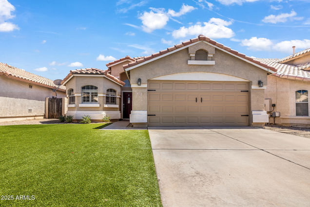 3939 E Stanford Avenue Gilbert, AZ House Active - Photo 1 of 20. Opens carousel modal