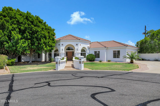 4386 E Harwell Court Gilbert, AZ House Active - Photo 1 of 67. Opens carousel modal