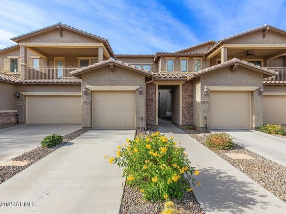 2121 W Tallgrass Trail