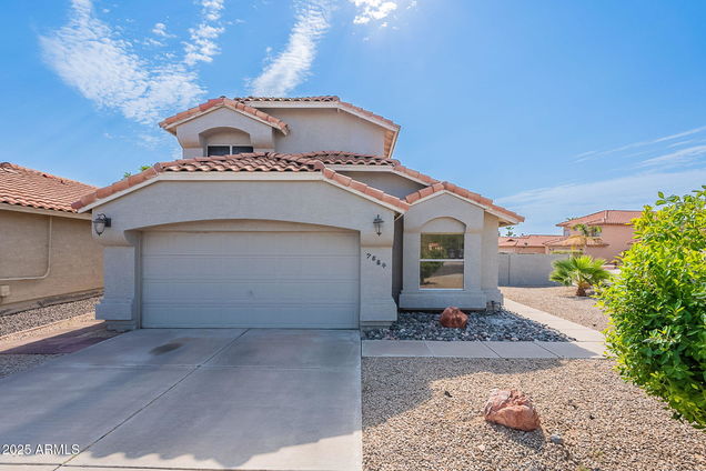 7584 W Kerry Lane