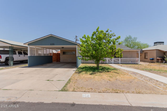 125 N Los Robles Drive Goodyear, AZ House Active - Photo 1 of 28. Opens carousel modal
