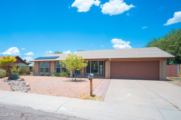 1480 W Montoya Lane Phoenix, AZ House Active - Photo 1 of 17. Opens carousel modal