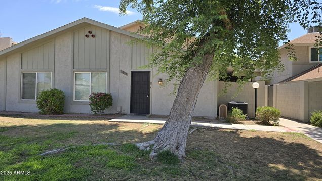 1033 N Granite Reef Road