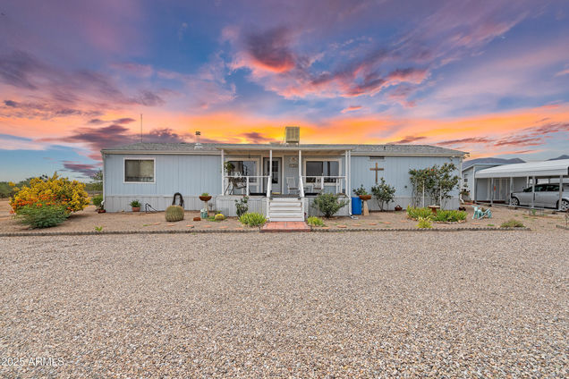 6100 E Sooty Lane Hereford, AZ House Active - Photo 1 of 44. Opens carousel modal