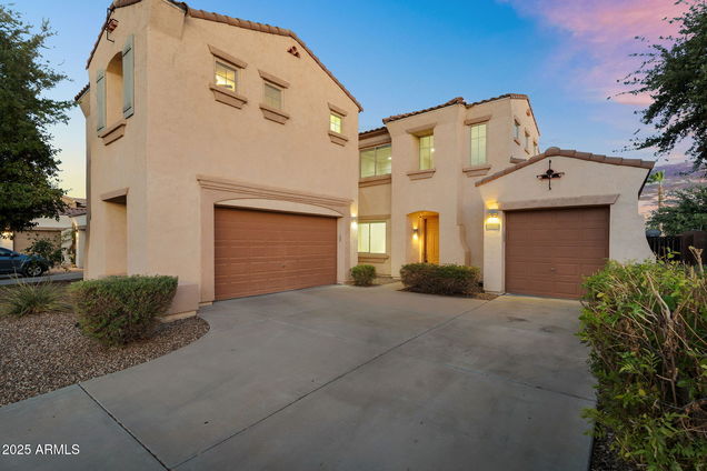 637 E Indian Wells Place Chandler, AZ House Active - Photo 1 of 63. Opens carousel modal