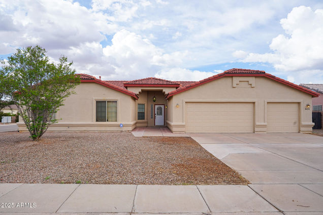 1625 Mission Viejo Drive Sierra Vista, AZ House Active - Photo 1 of 67. Opens carousel modal