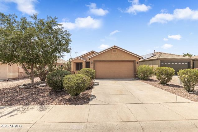 16940 N Briarwood Drive Surprise, AZ House Active - Photo 1 of 13. Opens carousel modal