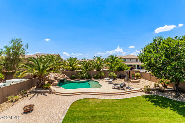 41935 W Lucera Lane