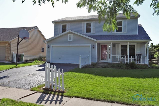 628 Bennington Drive Maumee, OH House Sold - Photo 1 of 33. Opens carousel modal