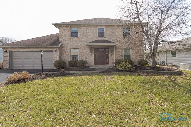 505 W Hobart Avenue Findlay, OH House Sold - Photo 1 of 38. Opens carousel modal