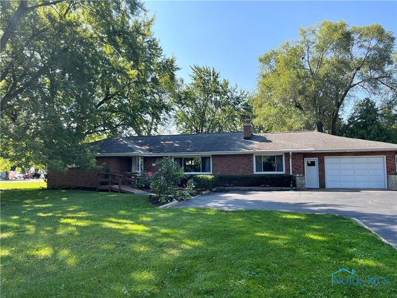 323 6th Street Findlay, OH House Sold - Photo 1 of 28. Opens carousel modal