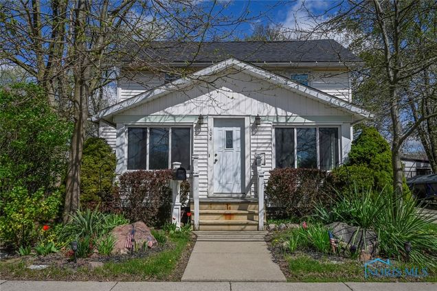 108 Henry Street Montpelier, OH House Sold - Photo 1 of 25. Opens carousel modal