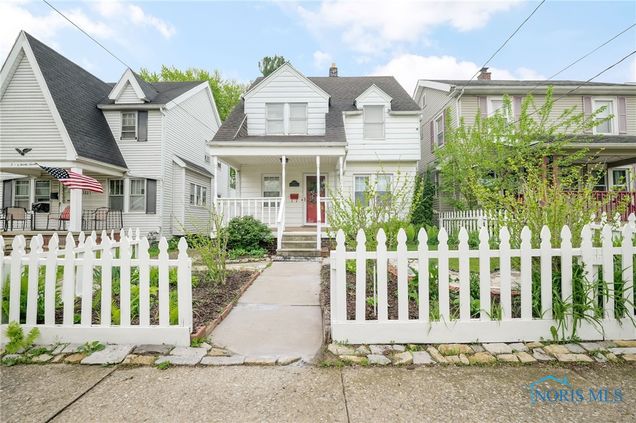 2029 Berdan Avenue Toledo, OH House Sold - Photo 1 of 37. Opens carousel modal