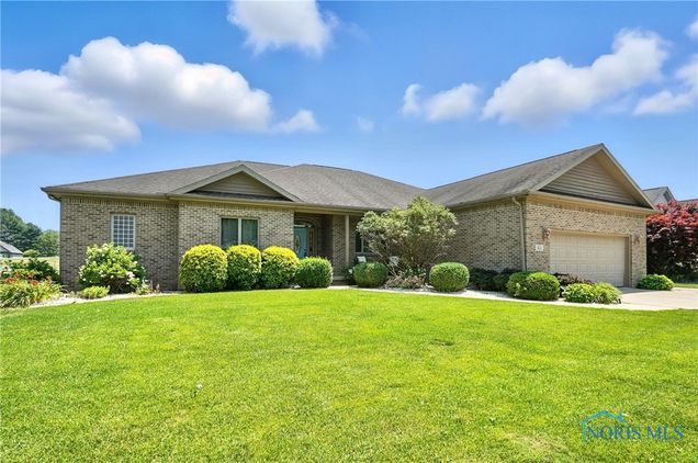 421 Pine Valley Drive Bowling Green, OH House Active - Photo 1 of 50. Opens carousel modal