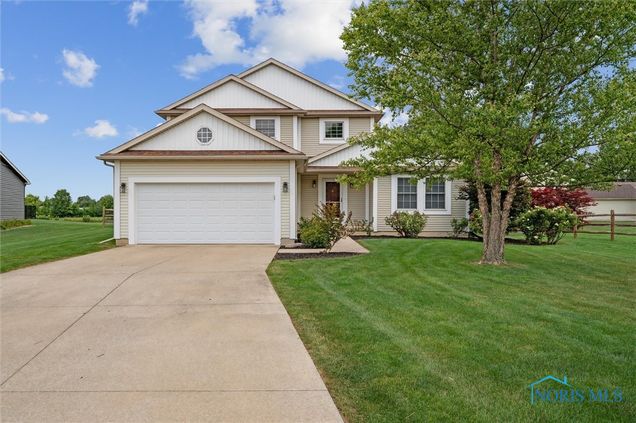 1241 Gregory Drive Perrysburg, OH House Active - Photo 1 of 43. Opens carousel modal