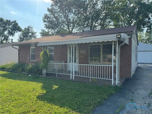 1216 Concord Court Findlay, OH House Active - Photo 1 of 16. Opens carousel modal