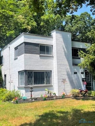 3433 Goddard Road