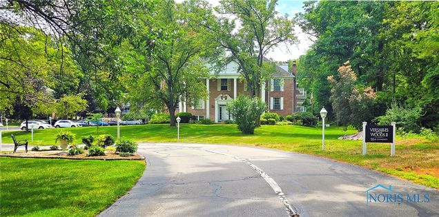 5679 Monroe Unit 1106