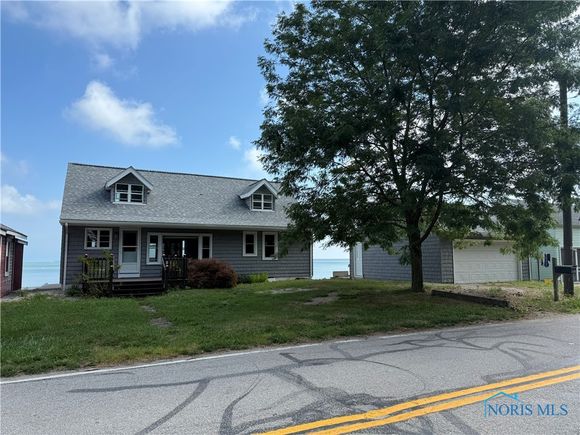 9825 W Locust Point Road