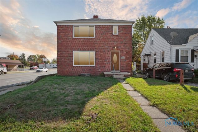 3174 Sherbrooke Road Toledo, OH Multifamily Active - Photo 1 of 28. Opens carousel modal