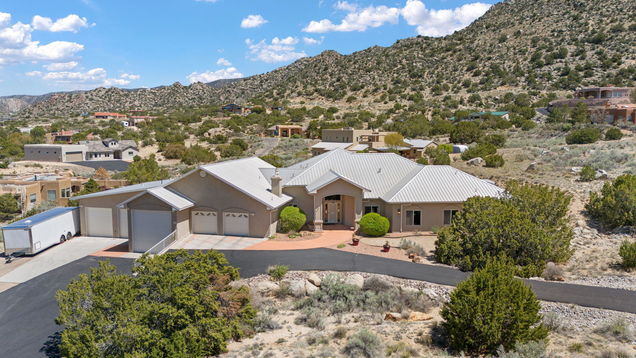 18 Twin Peaks Road Albuquerque, NM House Sold - Photo 1 of 41. Opens carousel modal
