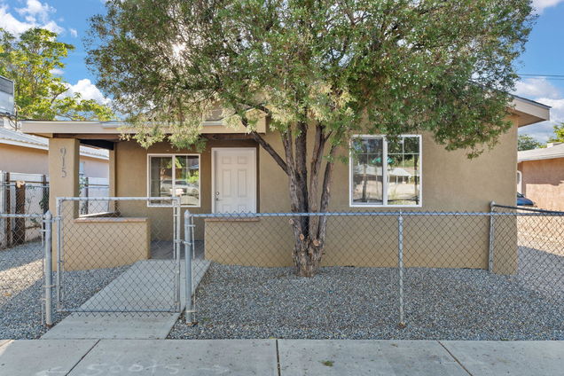 915 7th Street SW Albuquerque, NM House Sold - Photo 1 of 32. Opens carousel modal