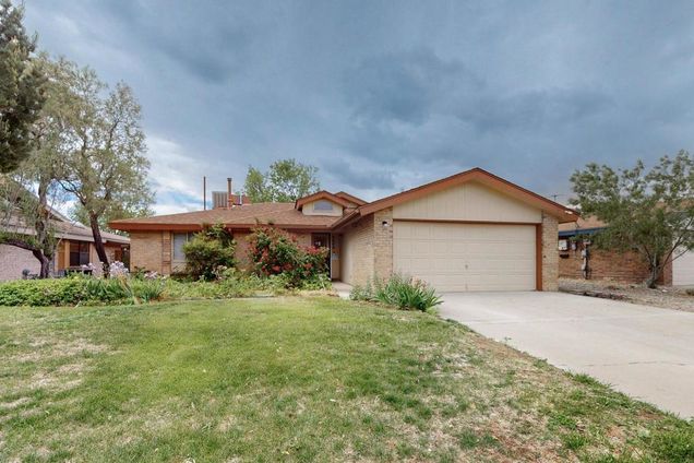 5604 Wheelwright Avenue NW Albuquerque, NM House Sold - Photo 1 of 39. Opens carousel modal