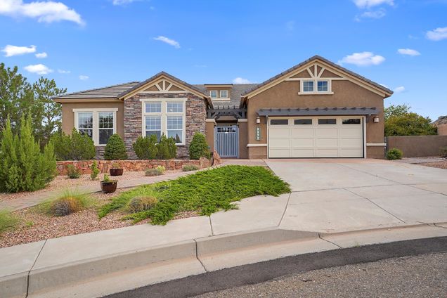 2308 Desert View Road NE