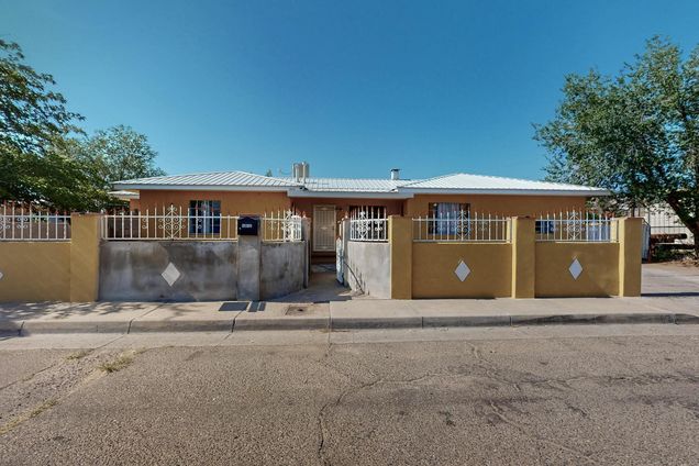 5012 Ute Road NW