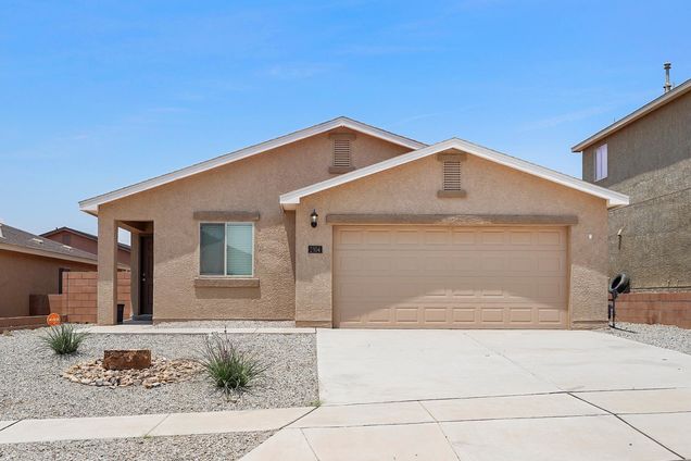 1804 Sophia Lane Belen, NM House Active - Photo 1 of 20. Opens carousel modal