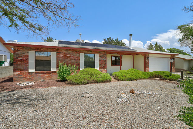816 Stagecoach Road SE Rio Rancho, NM House Active - Photo 1 of 26. Opens carousel modal