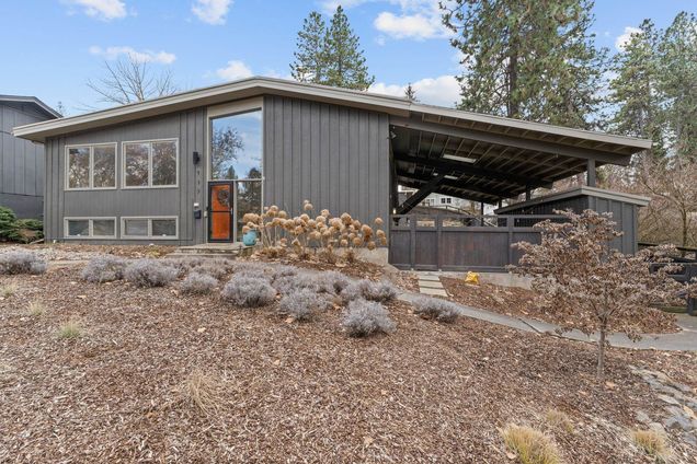433 W 21st Ave Spokane, WA House Sold - Photo 1 of 50. Opens carousel modal