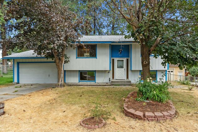 619 E Calkins Dr Spokane, WA House Active - Photo 1 of 34. Opens carousel modal