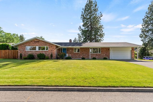 12802 E Guthrie Dr Spokane Valley, WA House Active - Photo 1 of 20. Opens carousel modal