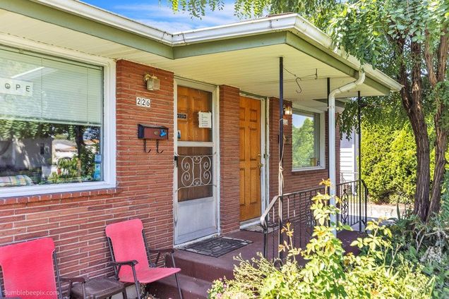 224 226 E Longfellow St Spokane, WA Multifamily Active - Photo 1 of 50. Opens carousel modal