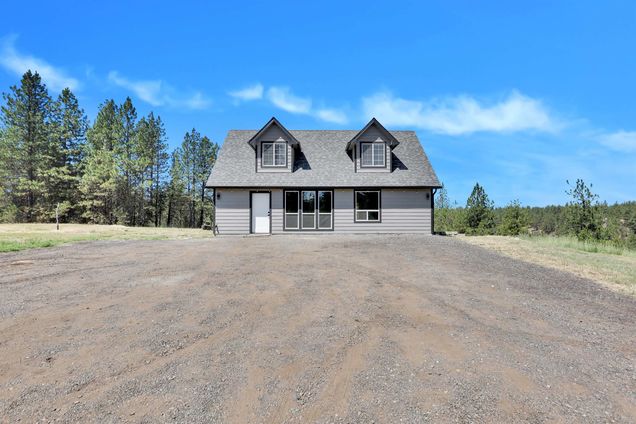 6501 W Jedi Ln Spokane, WA House Active - Photo 1 of 47. Opens carousel modal