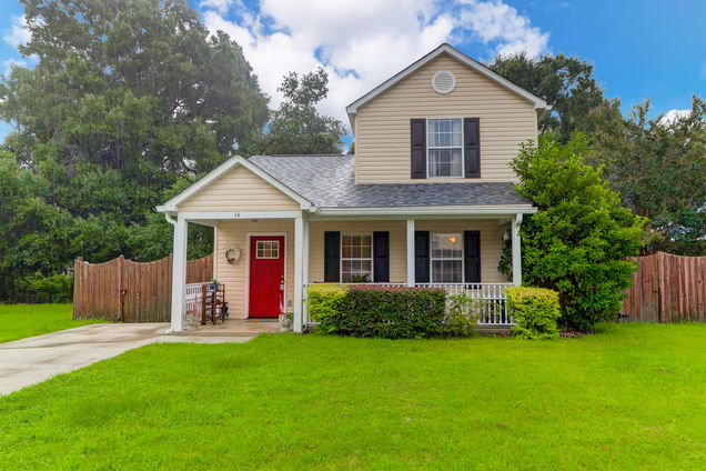 14 Woodleaf Court Charleston, SC House Sold - Photo 1 of 22. Opens carousel modal